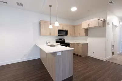 837 N Pugh Ln #M302, Saratoga Springs, UT 84045 - Photo 9