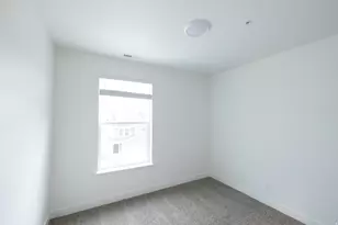 837 N Pugh Ln, Saratoga Springs, UT 84045 - Photo 9