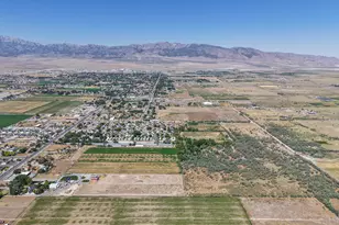 697 E Main St N, Grantsville, UT 84029 - Photo 17