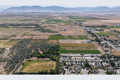 699 E Main St N, Grantsville, UT 84029 - Photo 19