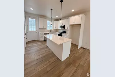1686 N Centerpoint Ln, Salem, UT 84653 - Photo 3