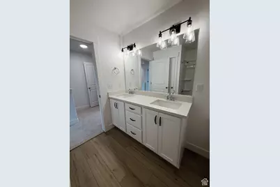 1686 N Centerpoint Ln, Salem, UT 84653 - Photo 9