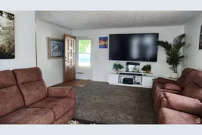 4520 S Julep Dr E, Murray, UT 84107 - Photo 11