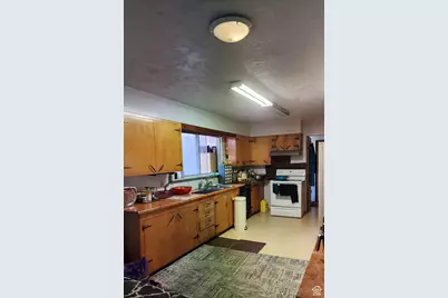 4520 S Julep Dr E, Murray, UT 84107 - Photo 5