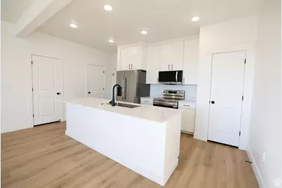 228 W 690 N, Smithfield, UT 84335 - Photo 7