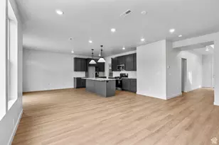 1072 W Audrey Ln S, Woods Cross, UT 84087 - Photo 5