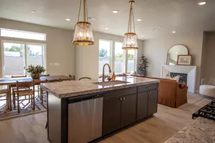 1084 W Audrey Ln S, Woods Cross, UT 84087 - Photo 3