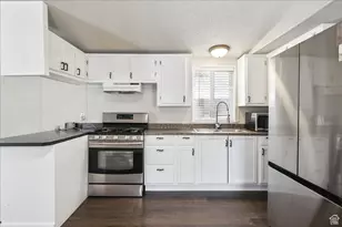 3860 Midland Dr, Roy, UT 84067 - Photo 9