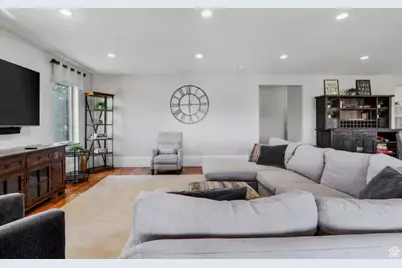 705 N Lochwood Vw, Garden City, UT 84028 - Photo 9