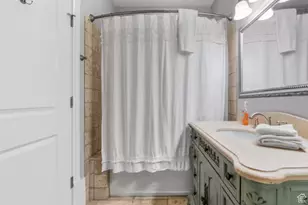 705 N Lochwood View, Garden City, UT 84028 - Photo 25