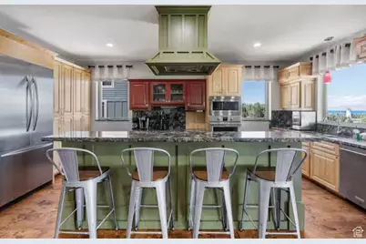 705 N Lochwood Vw, Garden City, UT 84028 - Photo 21