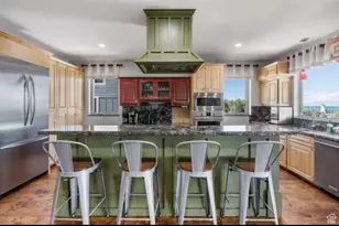 705 N Lochwood View, Garden City, UT 84028 - Photo 21