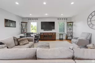 705 N Lochwood View, Garden City, UT 84028 - Photo 7