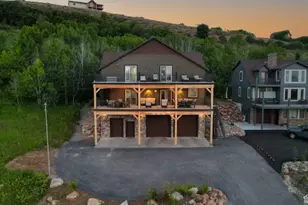 705 N Lochwood View, Garden City, UT 84028 - Photo 79