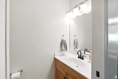 219 E 830 S, Smithfield, UT 84335 - Photo 13