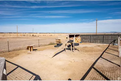 5203 N Tomahawk Dr, Enoch, UT 84721 - Photo 31