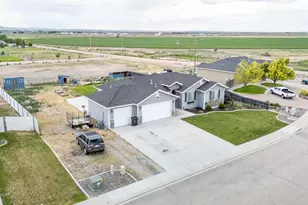 5203 N Tomahawk Dr, Enoch, UT 84721 - Photo 43