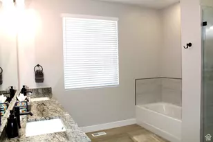 1036 W Chads Rd, Bicknell, UT 84715 - Photo 13