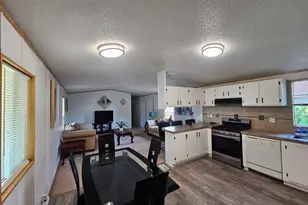 2852 S Hampton Park Dr W, West Valley, UT 84119 - Photo 7