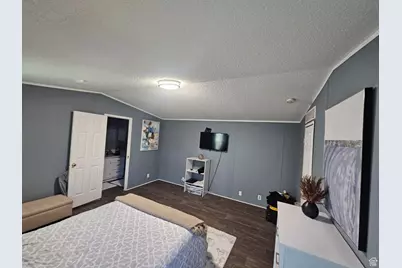 2852 S Hampton Park Dr W, West Valley, UT 84119 - Photo 11