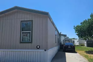 2852 S Hampton Park Dr W, West Valley, UT 84119 - Photo 3