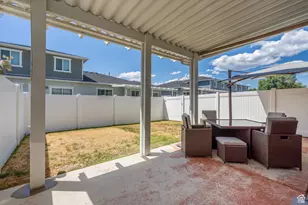 1373 W Stewart Falls Dr, Riverton, UT 84065 - Photo 47