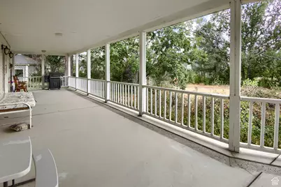 2196 E 6450 S, Cottonwood Heights, UT 84121 - Photo 25