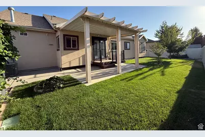 2038 W 2185 S, Woods Cross, UT 84087 - Photo 35
