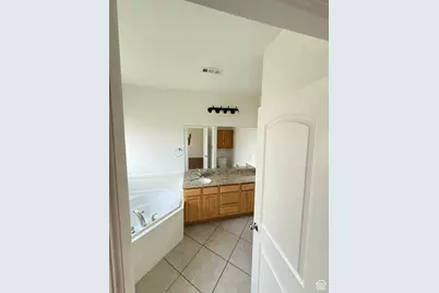2038 W 2185 S, Woods Cross, UT 84087 - Photo 29
