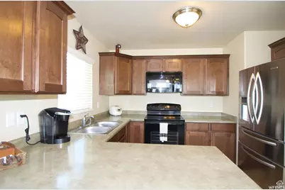 3176 W 5625 S, Roy, UT 84067 - Photo 9