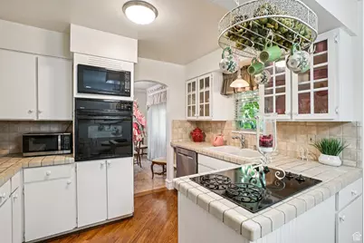 196 N 400 W, Orem, UT 84057 - Photo 3