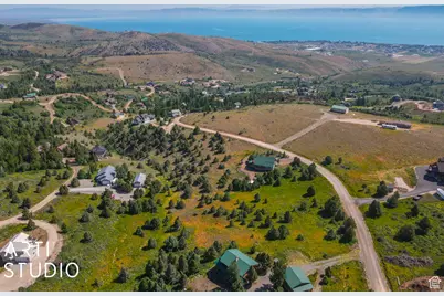 810 S Lakeview Dr #39, Garden City, UT 84028 - Photo 17