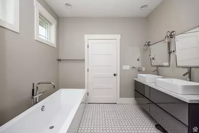 84 N 820 E, Hyde Park, UT 84318 - Photo 23