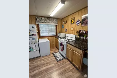 367 E Rio Grande St, Marysvale, UT 84750 - Photo 23