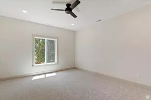 334 E Cottrell Ln, Farmington, UT 84025 - Photo 17