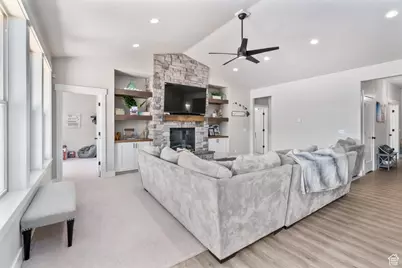 1061 W Smithsonian Way, Apple Valley, UT 84737 - Photo 5