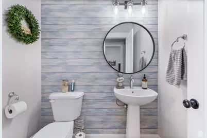 1061 W Smithsonian Way, Apple Valley, UT 84737 - Photo 21