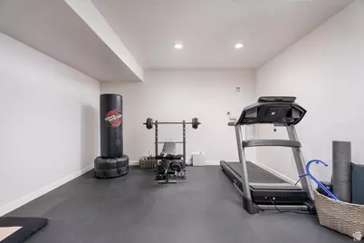 1061 W Smithsonian Way, Apple Valley, UT 84737 - Photo 15