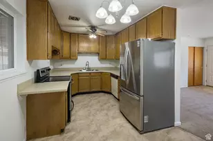 491 Mountain View Dr, Moab, UT 84532 - Photo 7