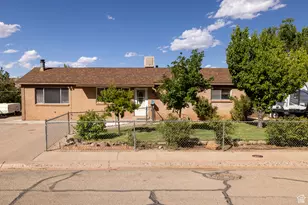 491 Mountain View Dr, Moab, UT 84532 - Photo 3