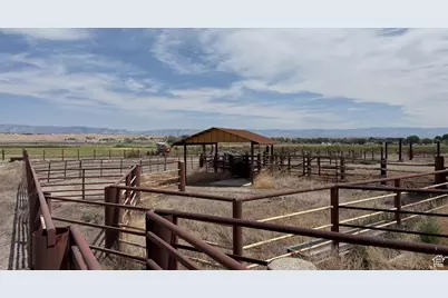 3367 E 4750 S, Wellington, UT 84542 - Photo 27