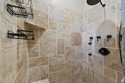 116 S 600 E, Nephi, UT 84648 - Photo 35