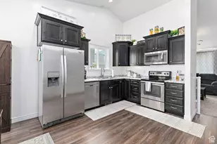 118 W 860 N, Santaquin, UT 84655 - Photo 5