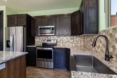 500 E Mohawk Dr, Kanab, UT 84741 - Photo 5