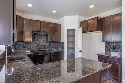 1418 N 3250 W, Provo, UT 84601 - Photo 11