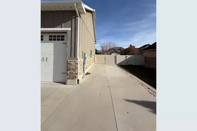 2172 N 2625 W, Farr West, UT 84404 - Photo 7