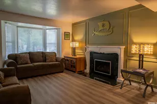 2103 E Kramer Dr, Sandy, UT 84092 - Photo 9