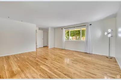 841 E Newbold Cir S, Midvale, UT 84047 - Photo 3