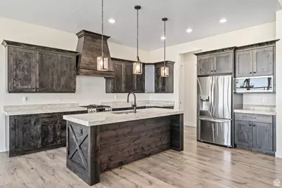 2175 N Dapple Dr, Tooele, UT 84074 - Photo 9