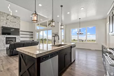 2175 N Dapple Dr, Tooele, UT 84074 - Photo 15